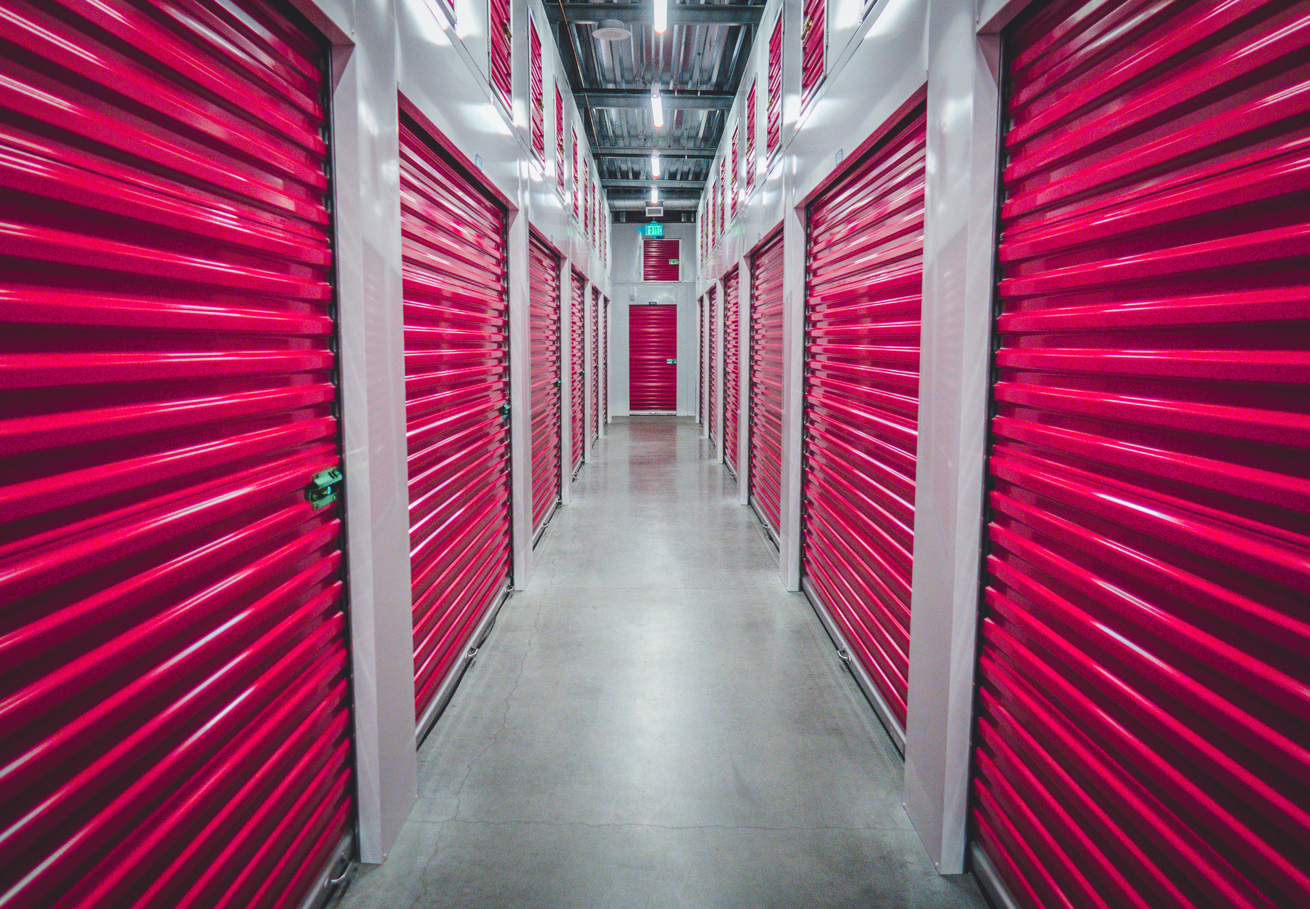 picture of an indoor storage unit hall way